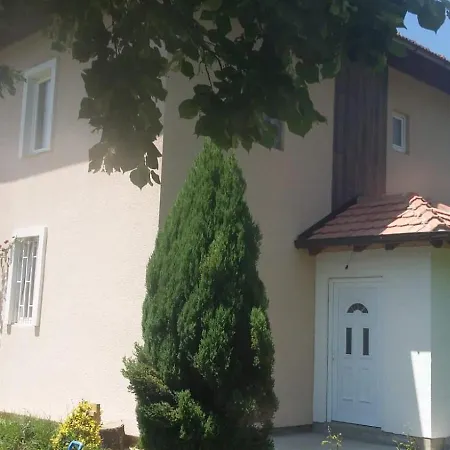 Villa Sarajevo *